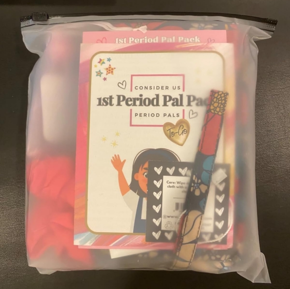 To Go Period Kit With Heart Pattern Pouch - Picture 8 of 8
